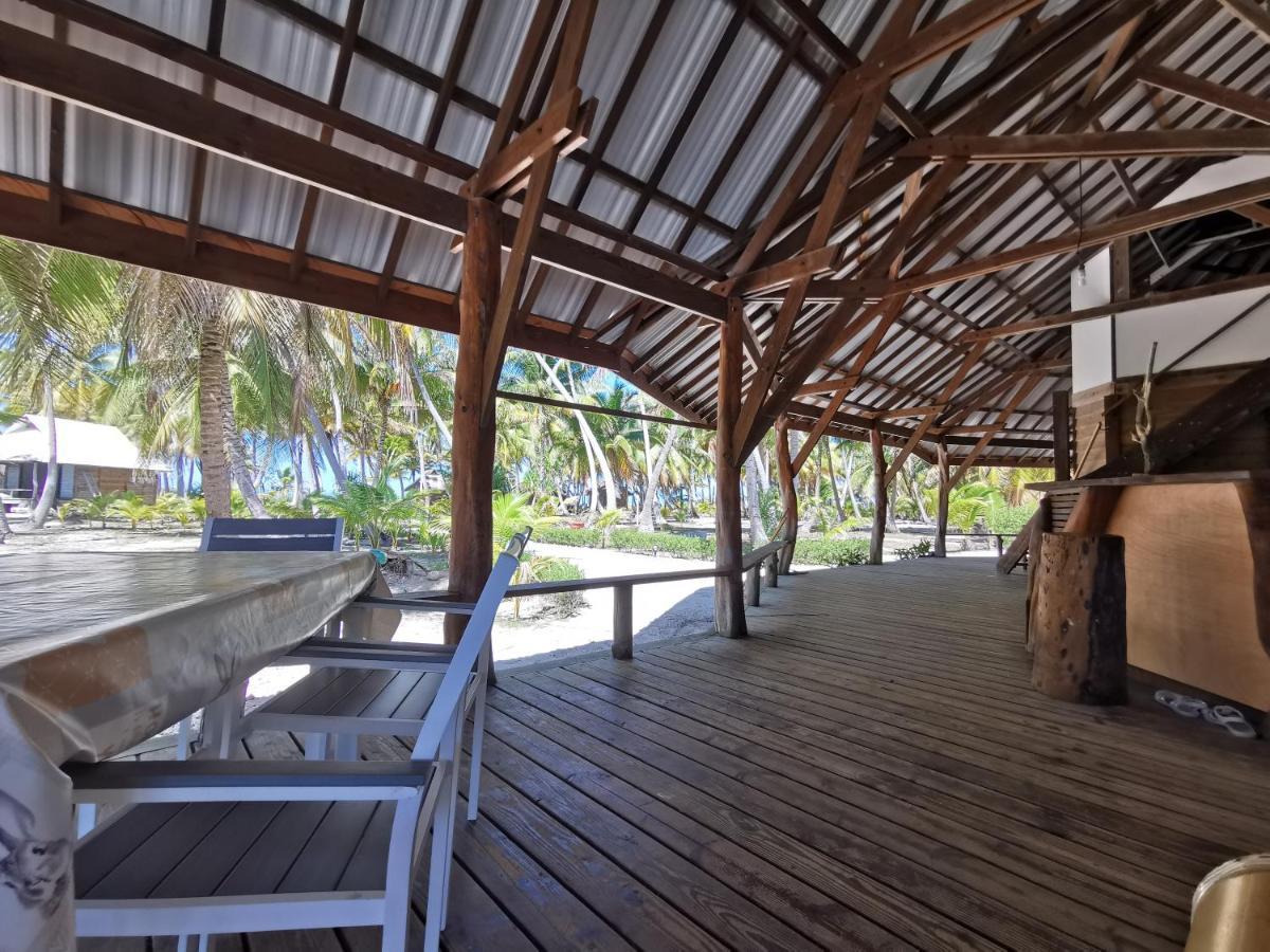 Aotera Guest House Avatoru Bagian luar foto