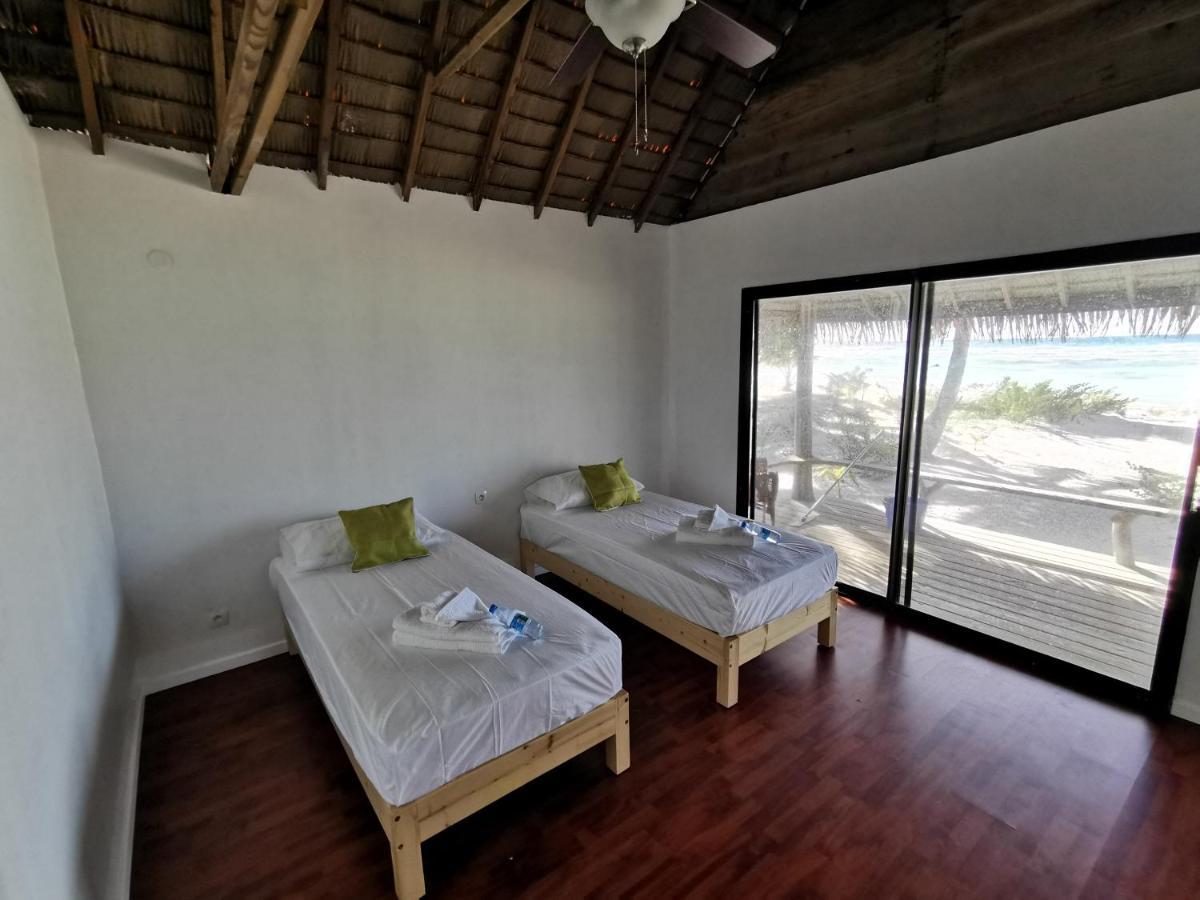 Aotera Guest House Avatoru Bagian luar foto